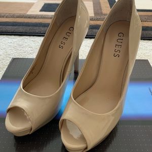 Guess nude peep toe heels